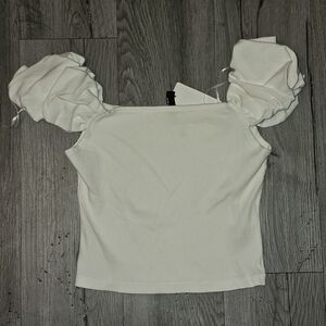 Elegant White Crop Top with Puff Sleeves